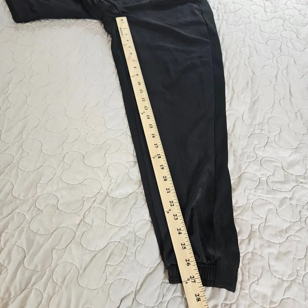 EUC Athleta Brooklyn Lined Joggers Sz 8 Black Camo - Picture 5 of 11